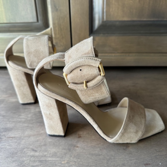 Banana Republic Suede Sandals - Picture 3 of 5